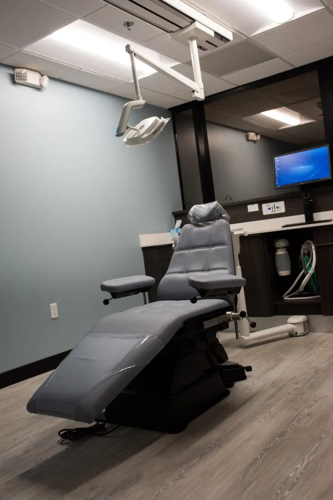 Office tour dental chair - Surgical Arts of Boca Raton
