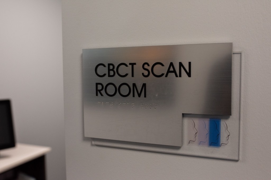 Office tour cbct scan room - Surgical Arts of Boca Raton