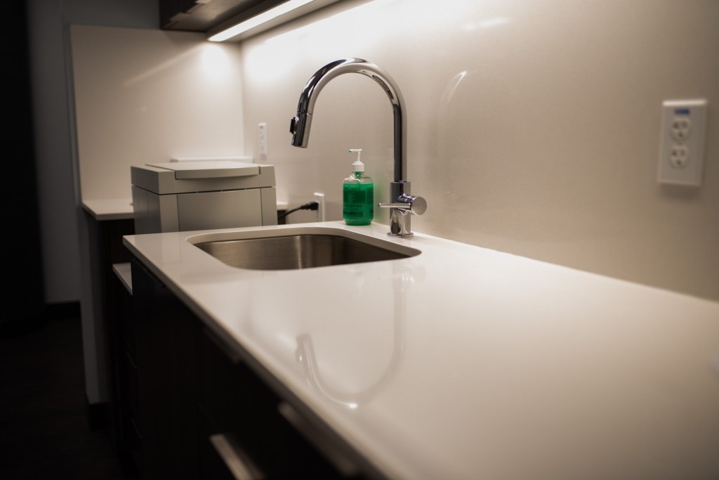 Office tour cleansing station - Surgical Arts of Boca Raton